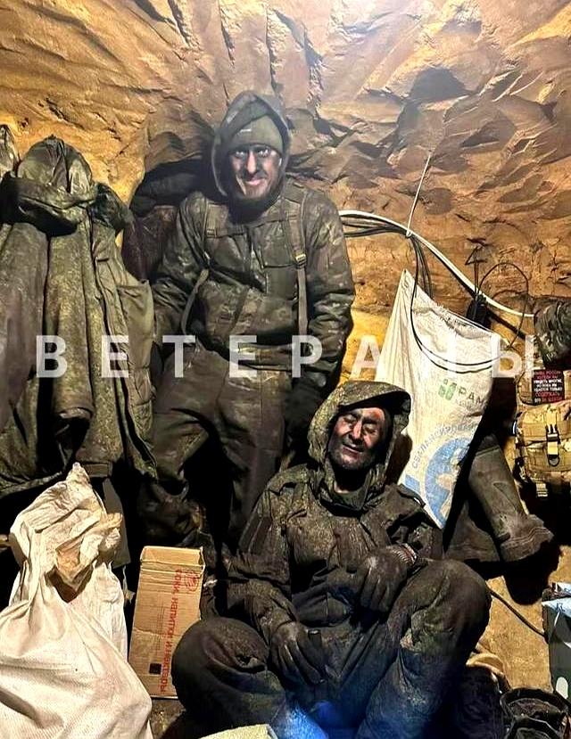 包含瑞典篮球锦标争夺战搏击正酣，胜负犹未可知的词条